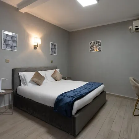 Portafortuna - Close To Colosseum Guest house 3*