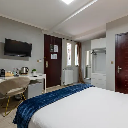 Portafortuna - Close To Colosseum 3*