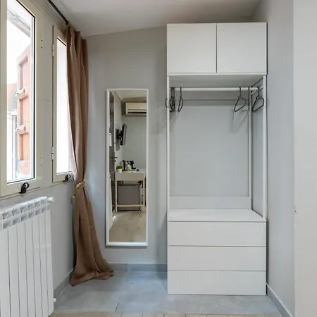 Portafortuna - Close To Colosseum