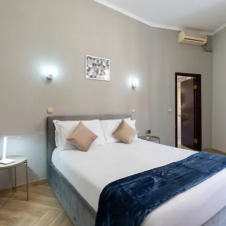 Portafortuna - Close To Colosseum Guest house