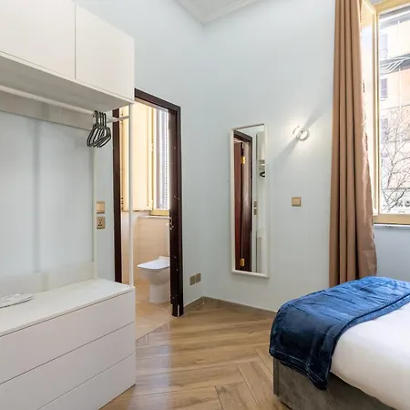 Guest house Portafortuna - Close To Colosseum Rome