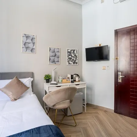 Portafortuna - Close To Colosseum