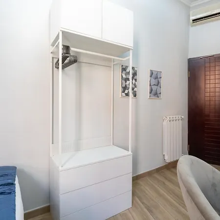 Guest house Portafortuna - Close To Colosseum 3*