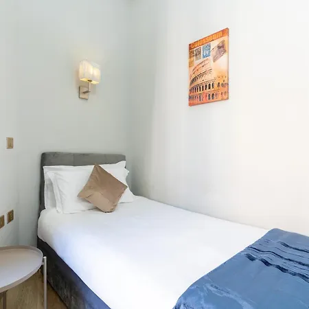 Portafortuna - Close To Colosseum Rome