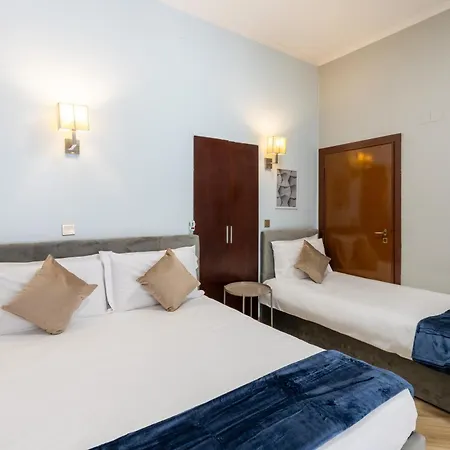 Portafortuna - Close To Colosseum Guest house 3*