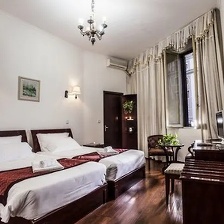 Guest house Portafortuna - Close To Colosseum 3*