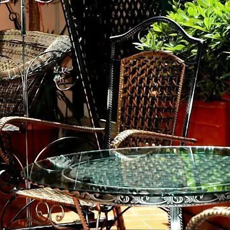 Portafortuna - Close To Colosseum Guest house