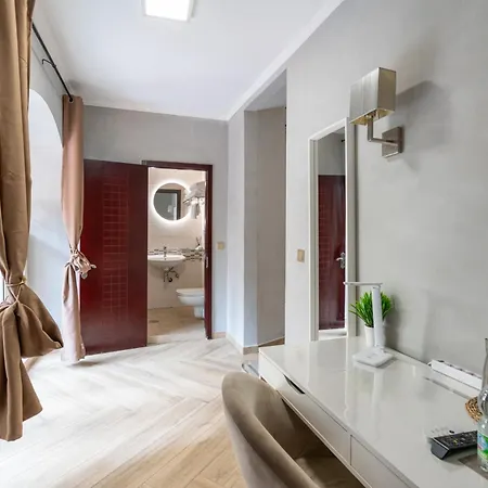 Guest house Giusi - Aetheria Esquilinus 3*